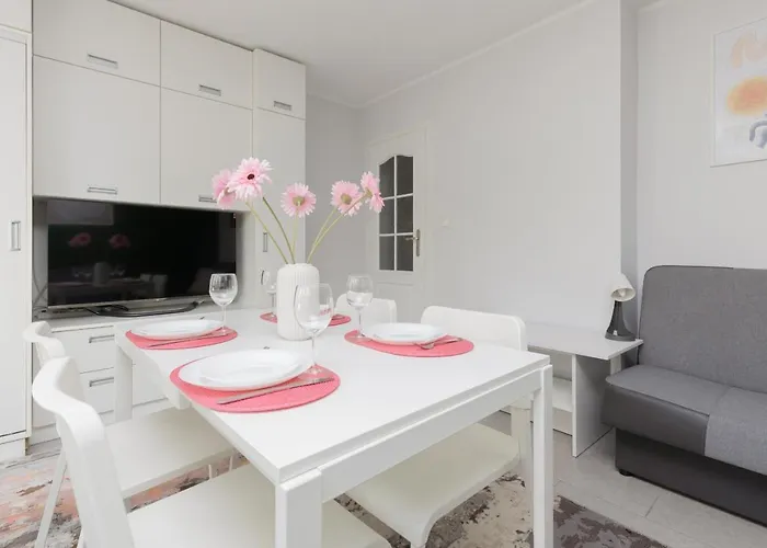 Apartment Dolinka Batuty By Renters Warsaw